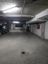 Garaža — Kej Kola srpskih sestara — fotografija 3