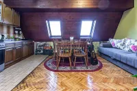 Trosoban stan — Dimitrija Tucovića — fotografija 4
