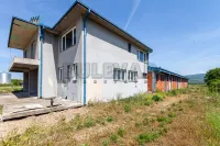 Poslovni prostor — Pukovac — fotografija 1