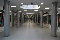 Poslovni prostor — Obrenovićeva — fotografija 1