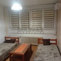 Jednoiposoban stan — Sinđelićev trg — fotografija 6