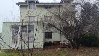 Kuća — Bulevar Nikole Pašića — fotografija 1