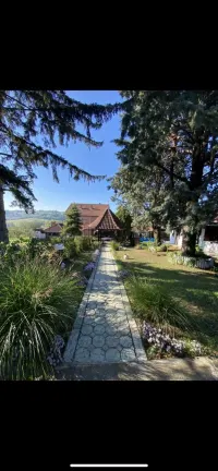 Kuća — Knić — fotografija 6