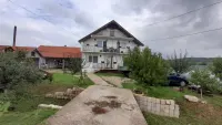 Kuća — Belotinac — fotografija 2