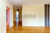 Više od tri spavaće sobe stan — Stara železnička kolonija — fotografija 10