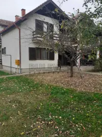 Kuća — 19. oktobra — fotografija 1