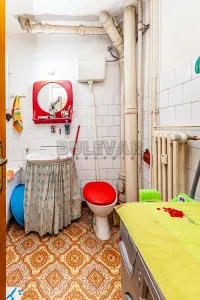 Više od tri spavaće sobe stan — Sinđelićev trg — fotografija 15