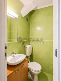 Dvoiposoban stan — Trg 14. oktobra — fotografija 14