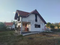 Kuća — Milatovac — fotografija 1