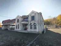 Kuća — Božurnja — fotografija 1