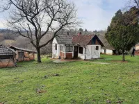 Kuća — Knić — fotografija 2