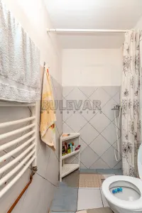 Troiposoban stan — Kninska — fotografija 13