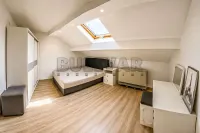 Trosoban stan — Rentgenova — fotografija 12