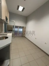 Poslovni prostor — Čamurlijski put — fotografija 9