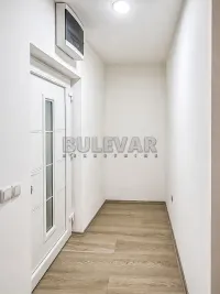Poslovni prostor — Milentijeva — fotografija 11
