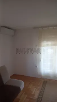 Garsonjera - Studio stan — Babičkog odreda — fotografija 2