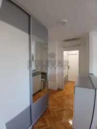 Jednoiposoban stan — Rentgenova — fotografija 8