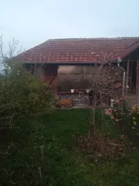 Kuća — Knić — fotografija 6