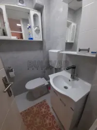 Dvoiposoban stan — Bulevar Nemanjića — fotografija 11