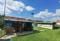 Kuća — 19. oktobra — fotografija 24