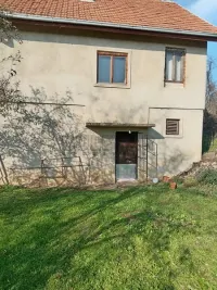 Kuća — Staro Momčilovo — fotografija 3