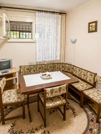 Dvosoban stan — Stanoja Bunuševca — fotografija 8