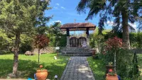 Kuća — Knić — fotografija 12