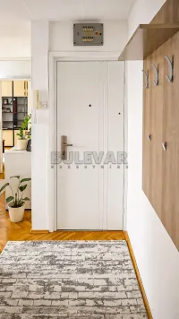 Dvoiposoban stan — Bulevar Nemanjića — fotografija 14