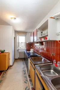 Više od tri spavaće sobe stan — Generala Milojka Lešjanina — fotografija 4