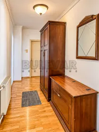 Dvosoban stan — Trg učitelja Tase — fotografija 8