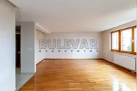 Više od tri spavaće sobe stan — Bulevar Nemanjića — fotografija 2