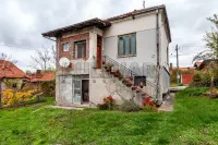 Kuća — Gabrovac — fotografija 1