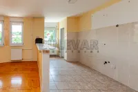 Više od tri spavaće sobe stan — Stara železnička kolonija — fotografija 5