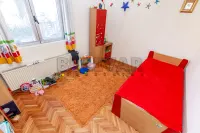 Troiposoban stan — Kninska — fotografija 6