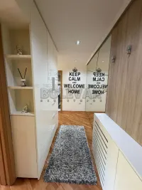 Jednoiposoban stan — Božidarčeva — fotografija 9