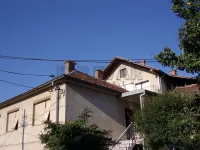 Kuća — Balkanska — fotografija 2