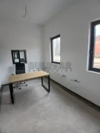 Poslovni prostor — Donjovlaška — fotografija 2