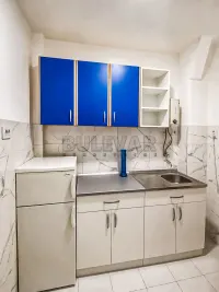 Jednoiposoban stan — Koste Abraševića — fotografija 2