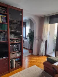 Više od tri spavaće sobe stan — Kralja Milana IV — fotografija 2
