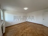Dvosoban stan — Bulevar dr Zorana — fotografija 3