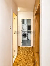Dvoiposoban stan — Trg 14. oktobra — fotografija 13