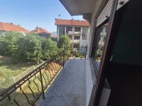 Trosoban stan — Negotinska — fotografija 10