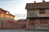 Kuća — Karađorđeva — fotografija 44
