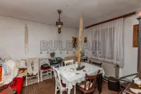Kuća — Ostrovica — fotografija 2