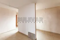 Više od tri spavaće sobe stan — Bulevar Nemanjića — fotografija 6