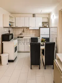 Kuća — Bulevar 12. februar — fotografija 21