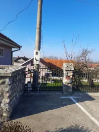 Kuća — 19. oktobra — fotografija 2