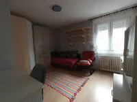 Više od tri spavaće sobe stan — Bulevar Nemanjića — fotografija 13