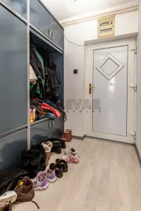Više od tri spavaće sobe stan — Bulevar Nemanjića — fotografija 14