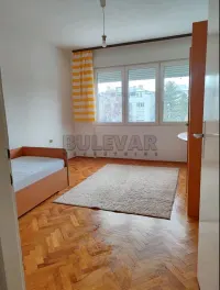 Jednoiposoban stan — Knjazevačka — fotografija 5